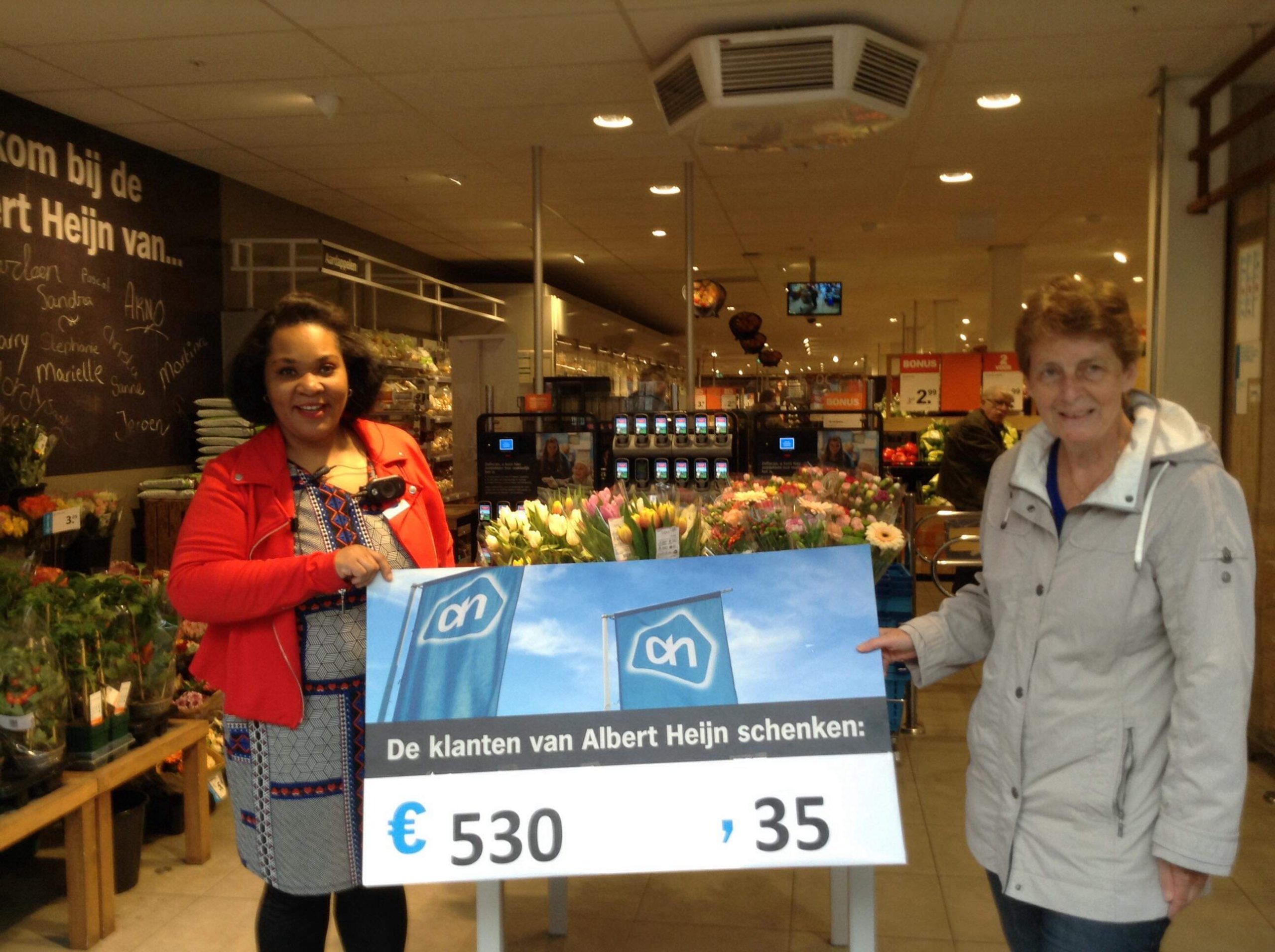 Flessenactie AH levert 530 euro op
